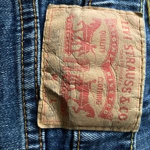 Levi Strauss & Co blue jeans W40 L34 no tears in good condition